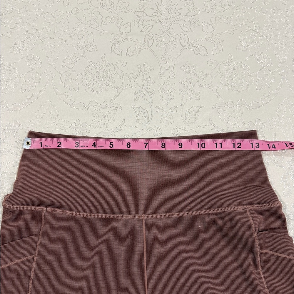 Prana Leggings in Forest Green and Mauve - Picture 3 of 9